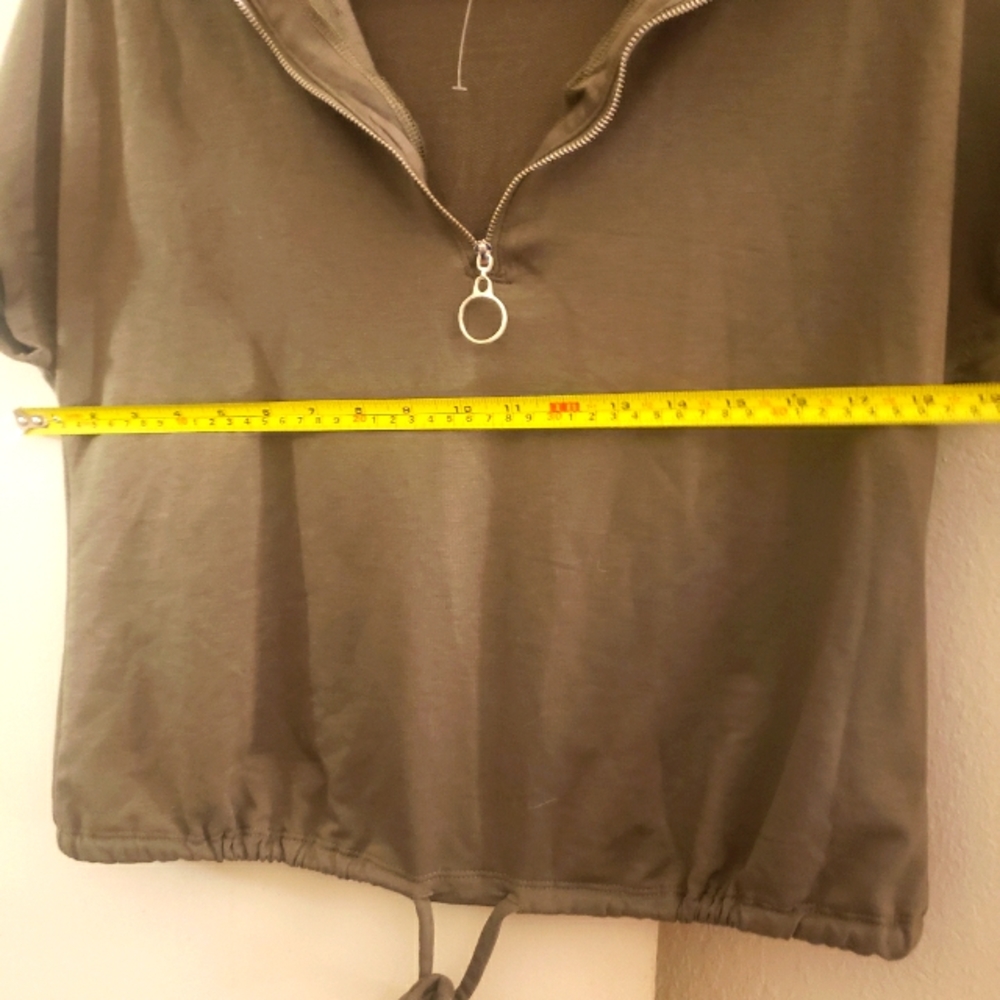 New w/o tags top - Picture 4 of 8